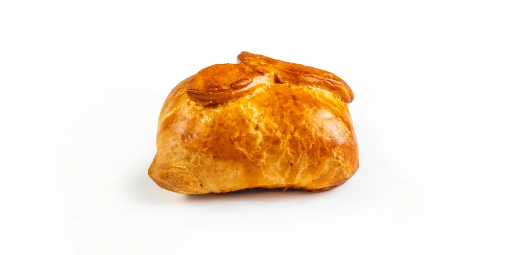 Пирожок со скумбрией