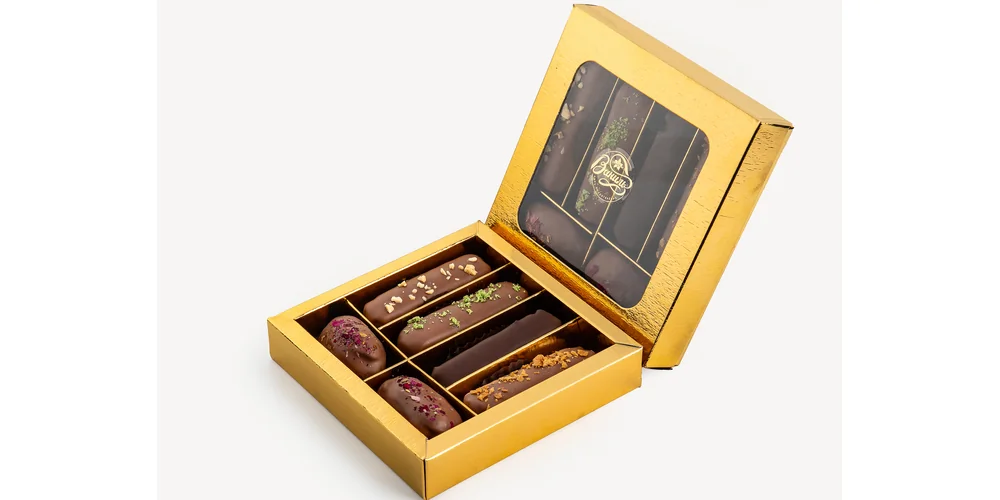 Ассорти батончики и финики